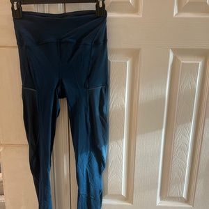 Lululemon Teal Cropped Leggings with sheer sides - barely worn - Size 4